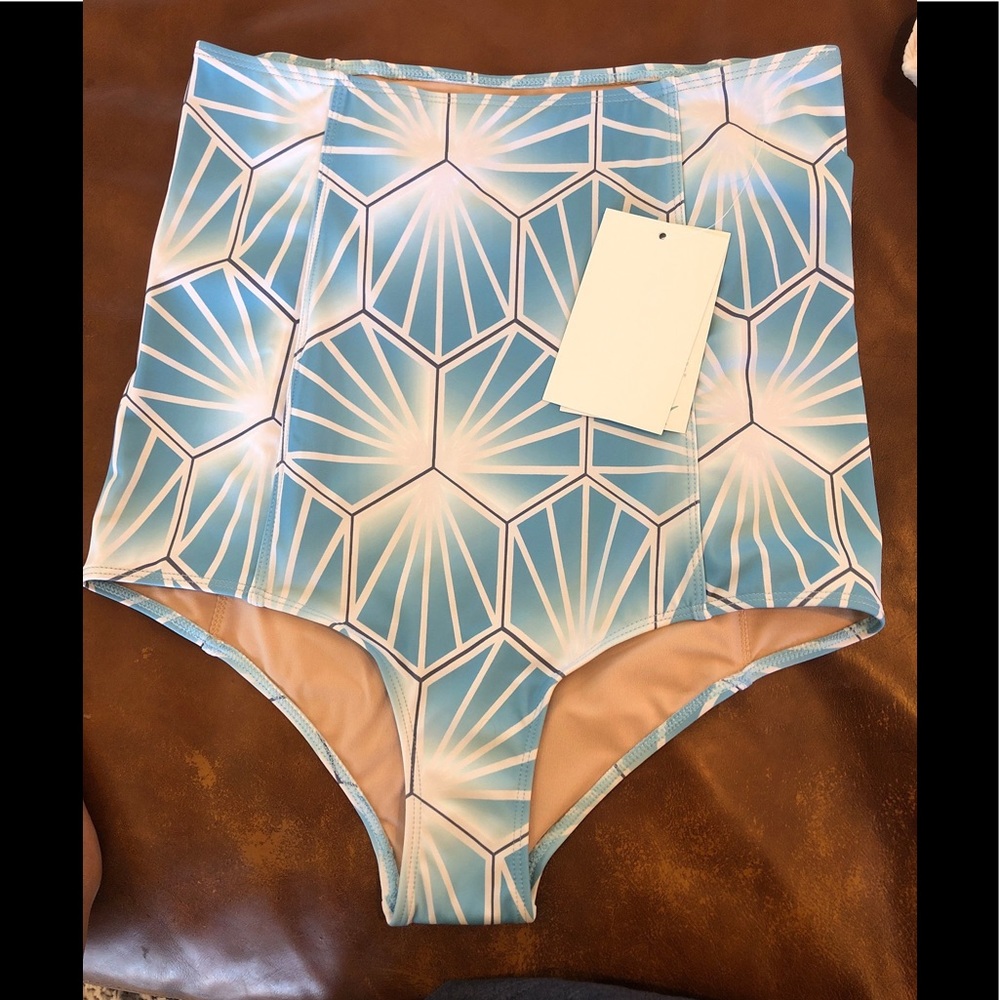 Kortni Jeane extended high waist blue tile M NWT